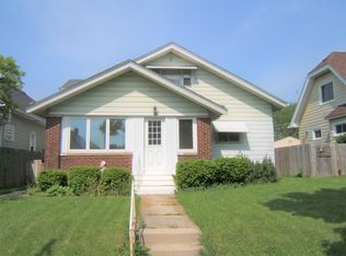 1561 S 58th St, West Allis, WI 53214
