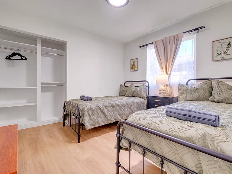 217 S McPherrin Ave — Photo 9