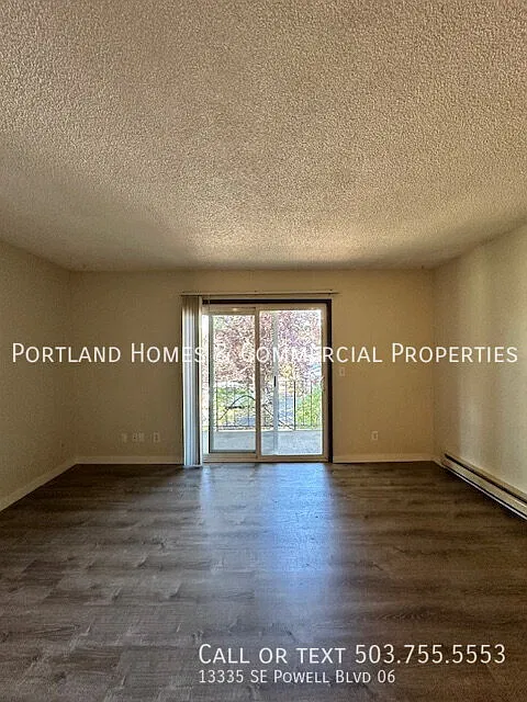 Second Floor, 1 Bedroom Unit, Near Transportation — Photo 4