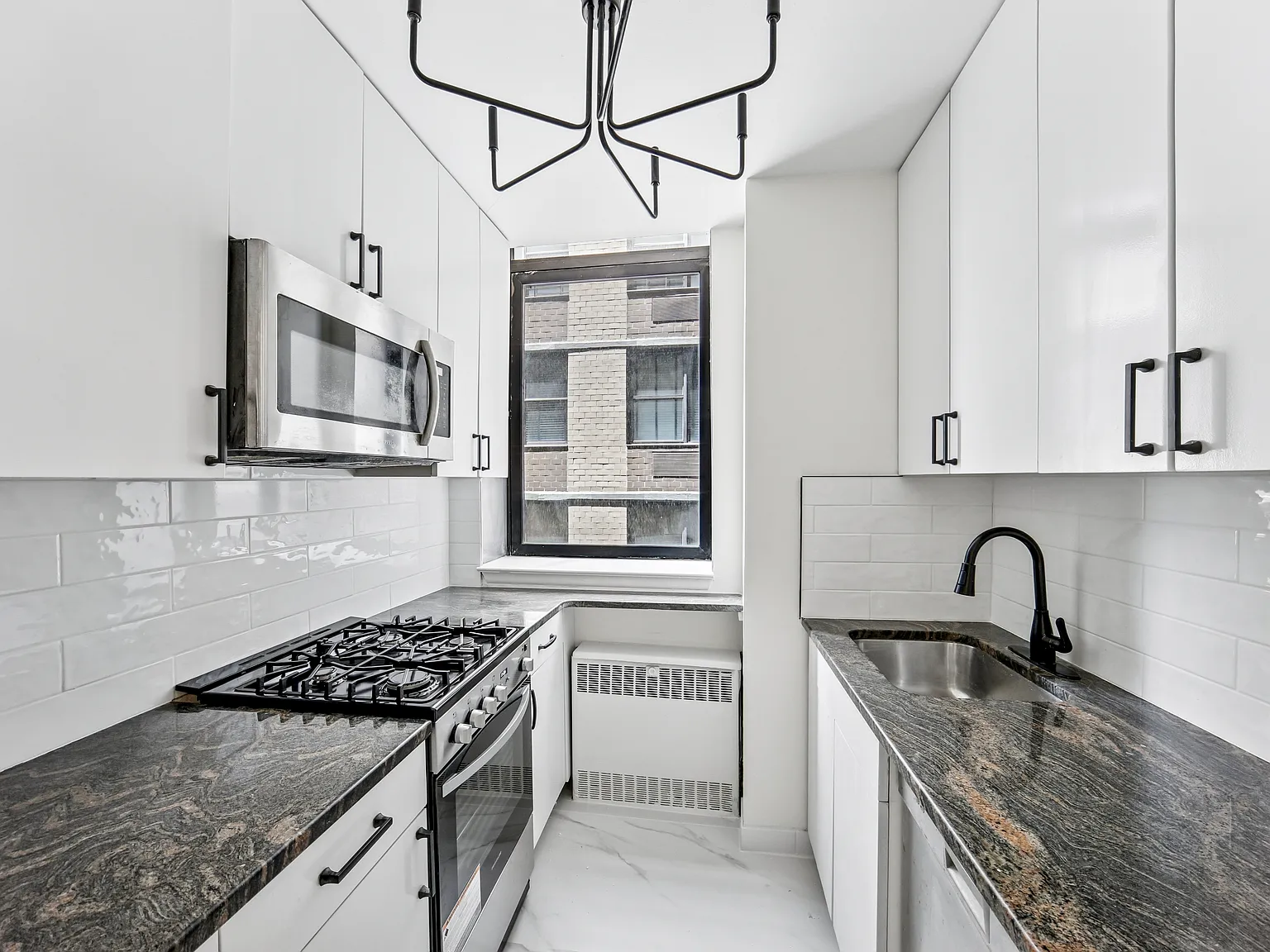 310 East 46th Street — Photo 2