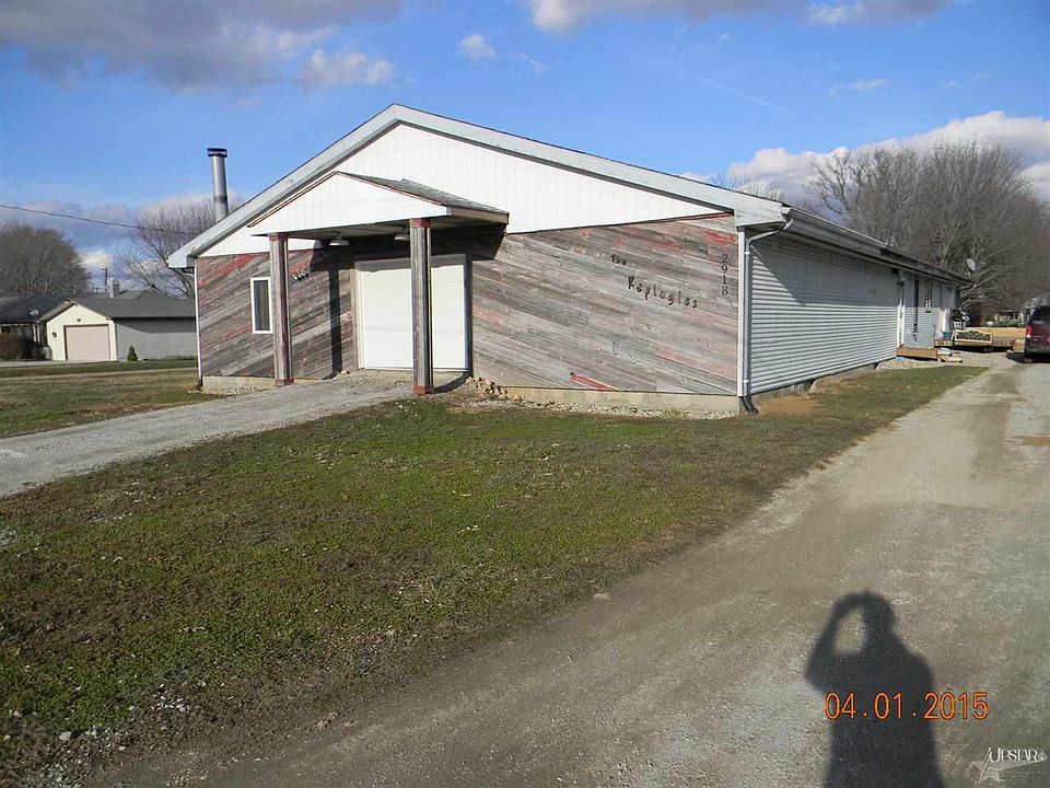 1st image of 2918 N Oak St
