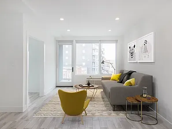 27-15 Astoria Boulevard image 1 of 6