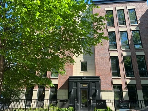 1320 W Lexington St #3E, Chicago, IL 60607