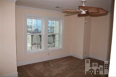 5th image of 305 S Lake Park Boulevard