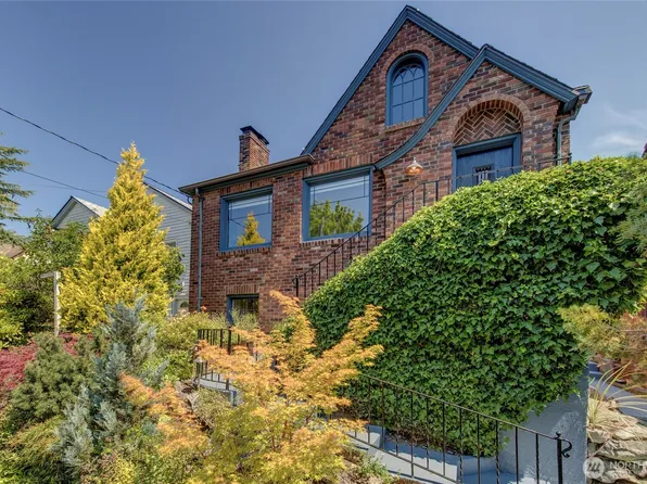 2714 10th Avenue W, Seattle, WA 98119