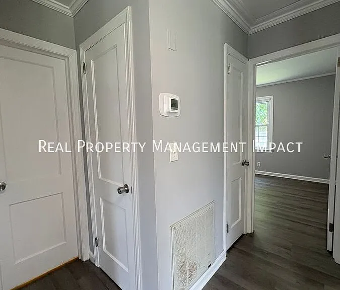 327 Williamson St — Photo 18