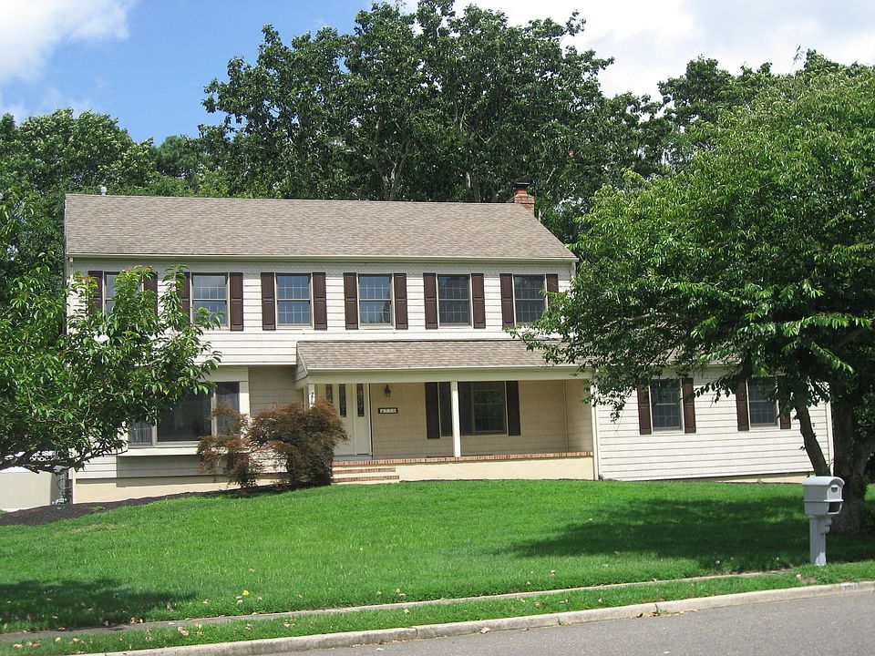 1st image of 770 Heritage Way
