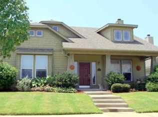 10130 Lakeview Dr, Aubrey, TX 76227