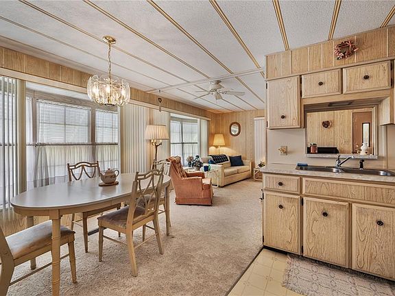 3rd image of 1610 REYNOLDS ROAD #262