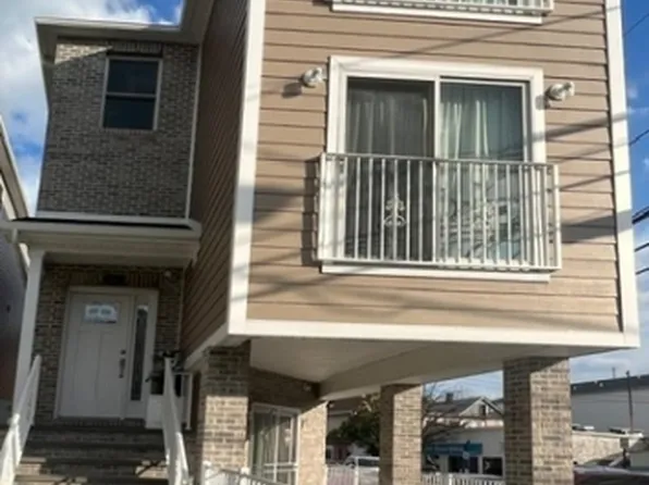 66 Delaware St, Elizabeth City, NJ 07206