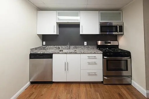 28 Monmouth St #1R