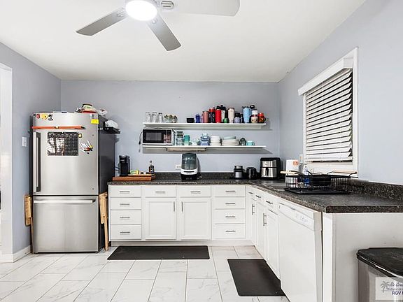 5th image of 205 W Hurst St
