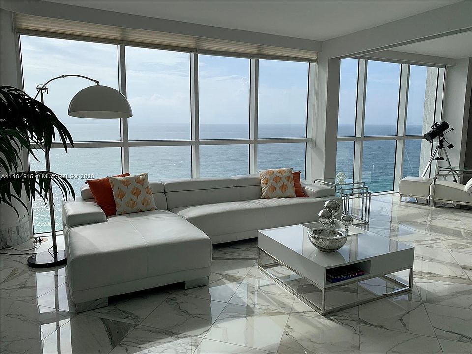 Ocean Front Living Room