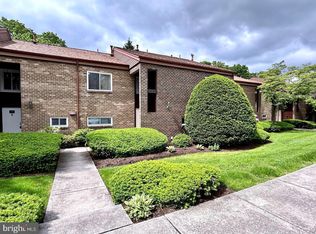 15 Campbell Pl, Camp Hill, PA 17011