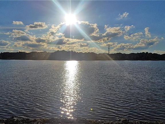 Lake at sunset is so nice!