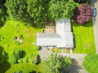 19 Pheasant Ln, Norwalk, CT 06854