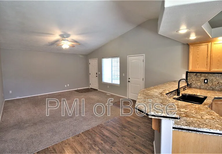 306 Pietra Way — Photo 5