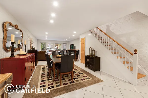 Sold by Leslie J. Garfield | media 7