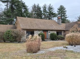 38 Lenox Cir, East Longmeadow, MA 01028