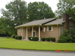 622 Timber Ridge Dr, Hixson, TN 37343