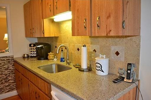 3rd image of 327 Twin Lakes Dr