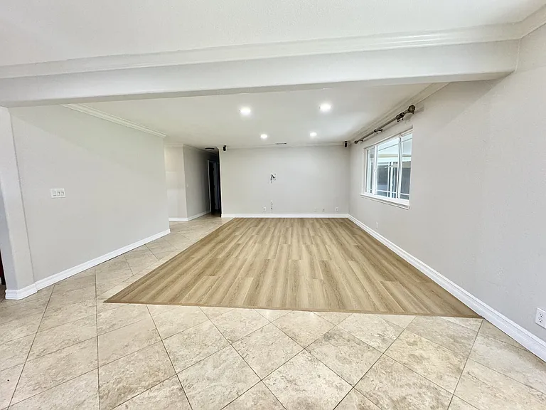 2494 Lone Oak Dr — Photo 15