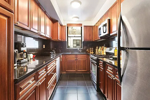Rented by Citi Habitats | media 31