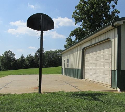 2nd image of 2441 E County Road 100 S