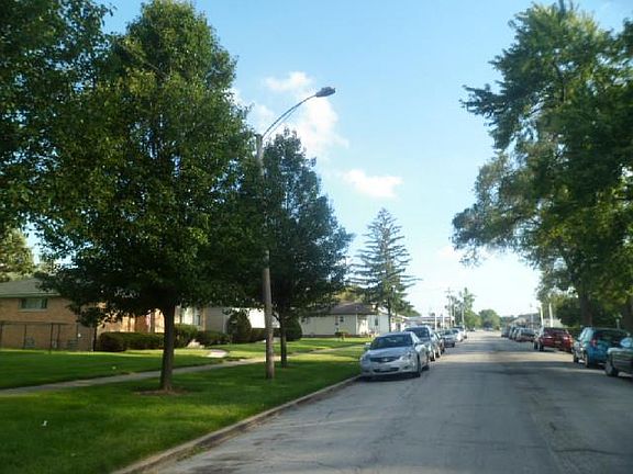 5th image of 15829 Ashland Ave