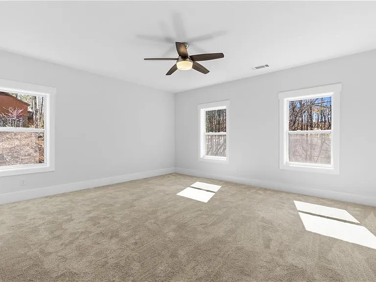 15448 Hopewell Rd — Photo 40