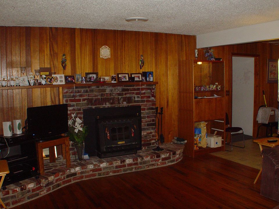 2nd image of 4453 E Bonnyview Rd