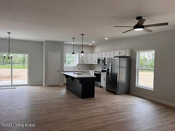 4th image of 148 Harvest Dr
