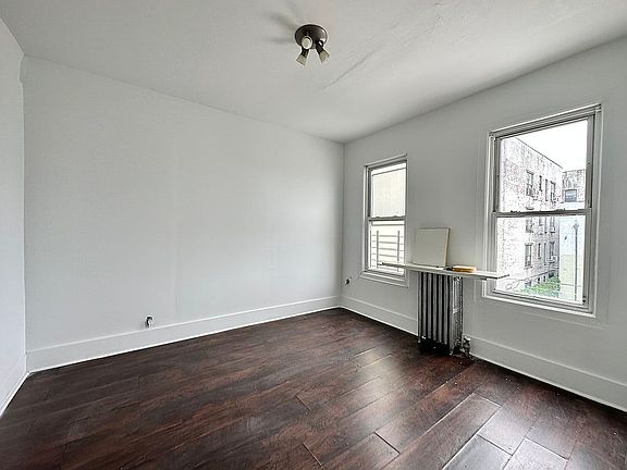 4th image of 789 Elsmere Pl #1