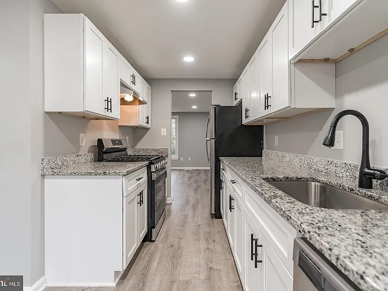 14365 Watery Mountain Ct — Photo 11