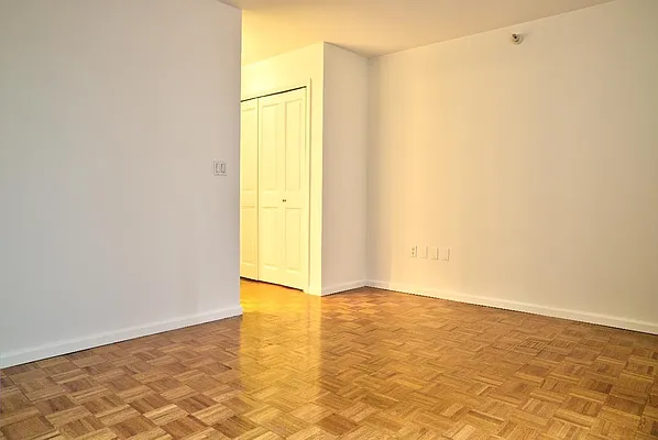 Rented by Addison Property Group | media 14