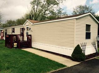 802 Galahad Cir, Belle Vernon, PA 15012