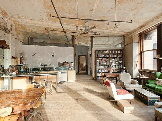 Sold by Sotheby's International Realty | media 3