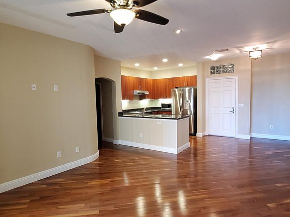 3rd image of 525 11th Ave Unit 1407