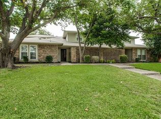 16424 Lauder Ln, Dallas, TX 75248