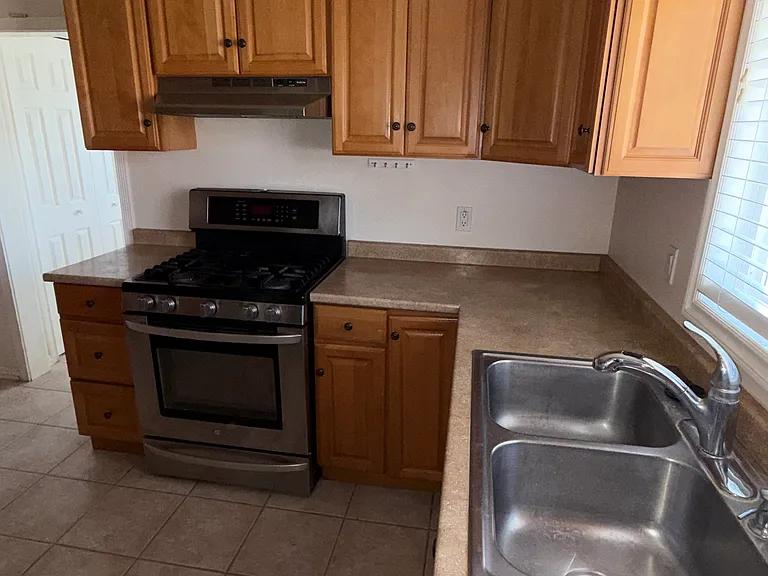 414 E Lime Ave — Photo 6