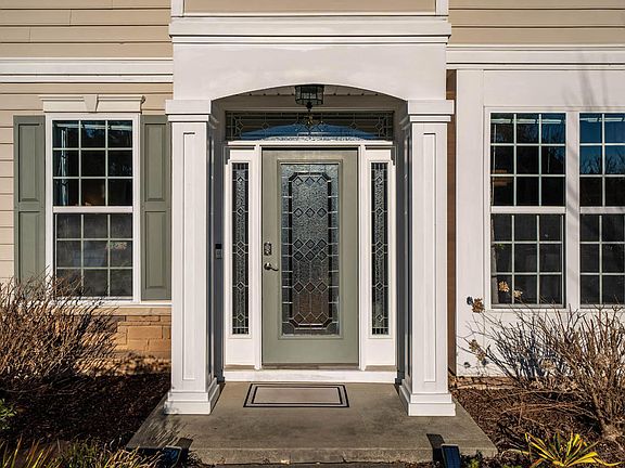 2nd image of 206 Rockywalk Ct