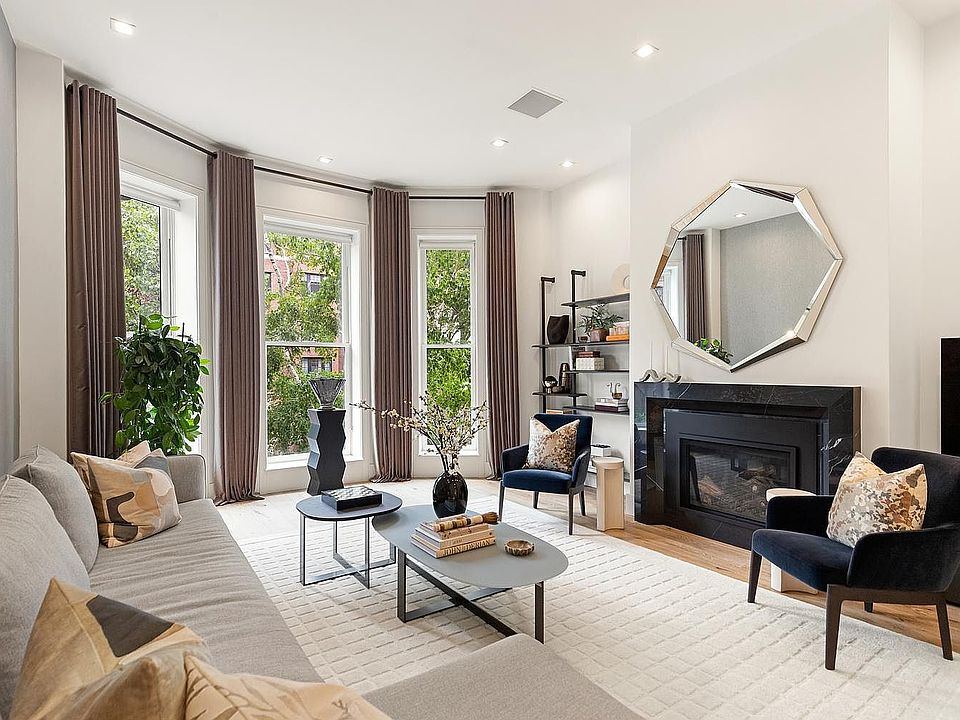 1st image of 7 Marlborough St APT 1