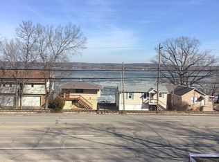 4731 N Galena Rd #202, Peoria Heights, IL 61616