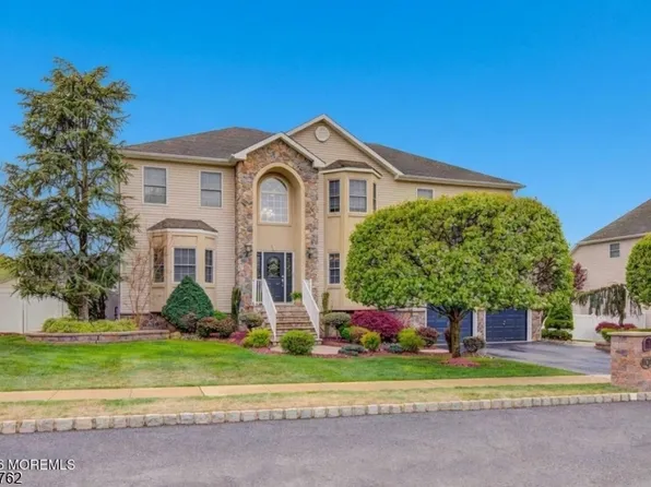 5 Selma Ln, Hazlet Twp., NJ 07730