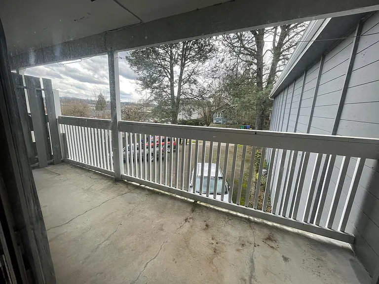 1409 SE Mall St #5 — Photo 15