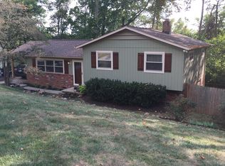 1617 SW Buckeye Rd, Knoxville, TN 37919