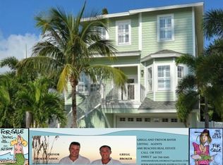 312 60th St, Holmes Beach, FL 34217