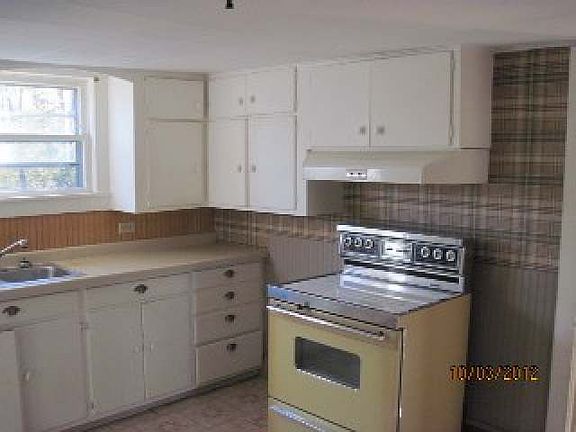 4th image of 314 8th Ave S #S