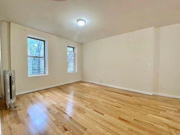 5th image of 283 Audubon Ave #54