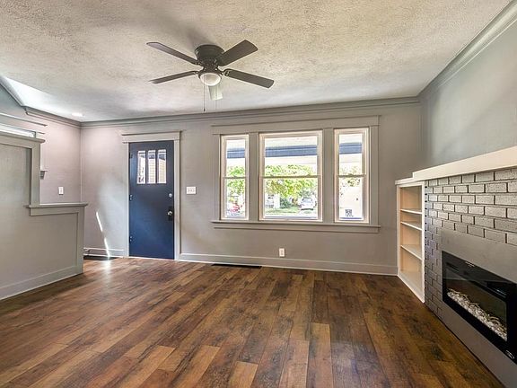 4th image of 121 W Wilson St